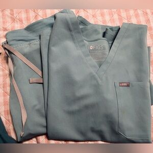 Figs moss Green Scrub top and bottom.